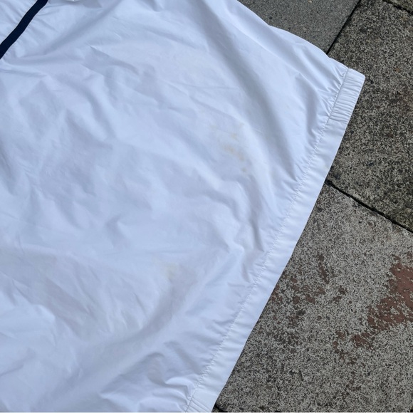 Vintage Náutica White Cream Windbreaker Jacket Adjustable Hood Size Large - Picture 3 of 4